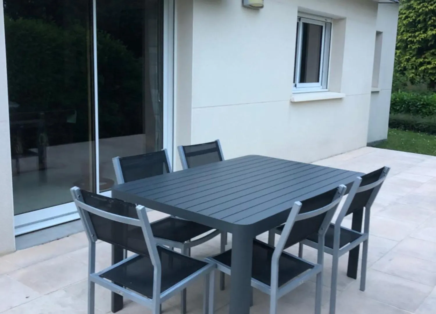 Maison Recente 瓦讷 0*,  法国